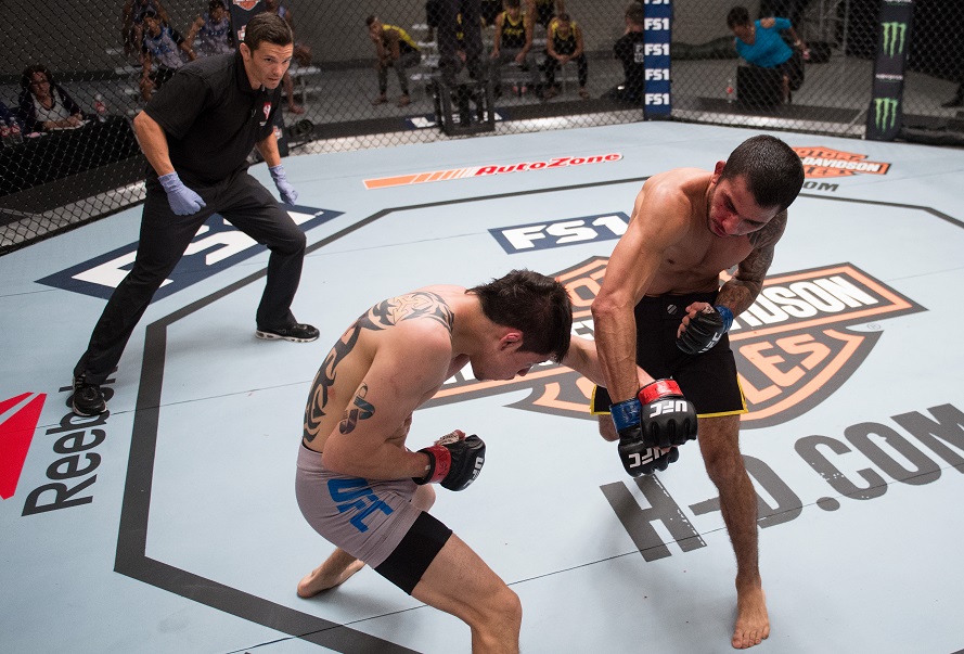 Alex Pantoja punches <a href='../fighter/brandon-moreno'><a href='../fighter/brandon-moreno'>Brandon Moreno</a></a> during his win in the opening round of this season’s The Ultimate Fighter“ align=“center“ /><p>In his first round fight, Pantoja was certainly the favorite as the top seed in the tournament going up against No. 16 ranked Brandon Moreno, but the result was much closer than the odds would have suggested. Pantoja ended up going to war with Moreno before finally wrapping up a fight-finishing submission, but he certainly took some damage after spending nearly two rounds in the Octagon to kick off the tournament. Meanwhile, France had one of the most impressive showings in the opening round as he decimated Terrence Mitchell with a vicious first round knockout.</p><p>Stylistically, this fight is the classic „striker versus grappler“ matchup, with Pantoja showing off world-class Brazilian jiu-jitsu while France is a high-level Muay Thai kickboxer. Of course in this day and age of mixed martial arts, no one gets to the UFC without having a few more weapons in their arsenal and that’s the same for Pantoja and France.</p><p>But there’s no doubt that France wants to avoid the ground game with Pantoja as much as possible. France is a top-notch striker with lightning quick speed and devastating power. He just has to let his hands go enough to pressure Pantoja and force the Brazilian to stand and trade with him while stuffing some takedown attempts.</p><p>That being said, Pantoja is a ground specialist for a reason, but he’s also shown some solid striking in the past, with good hands and a rapidly improving kicking game. Pantoja can attack with a little more fluidity because he has to imagine that France won’t even bother with a takedown attempt, so that opens up a lot of possibilities for the Brazilian. If Pantoja goes for a takedown early, he could also negate part of France’s kicking game if he can make the New Zealand native worry about ending up on his back as a result.</p><p>Pantoja may be the favorite once again due to his experience and overall ranking, but this isn’t an easy fight. He went through a serious battle last time out and with very little time to heal, he could still be feeling the after effects of that matchup with Moreno. France needs to take advantage of that, and if he can go on the attack while staying smart and aggressive, he could pull off another upset.</p><p>Find out who moves on to the next round of the tournament when Alexandre Pantoja meets Kai Kara-France on the next episode of The Ultimate Fighter tonight at 10pm ET on FS1.</p></div></div></div></div><div class=