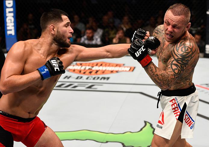 Jorge Masvidal punches <a href='../fighter/Ross-Pearson'>Ross Pearson</a> during their bout at UFC 201 last July“ align=“center“/><br />He knows that he needs a win over Cerrone in order for the #EasyMoneyCampaign to continue rolling towards its <a href=