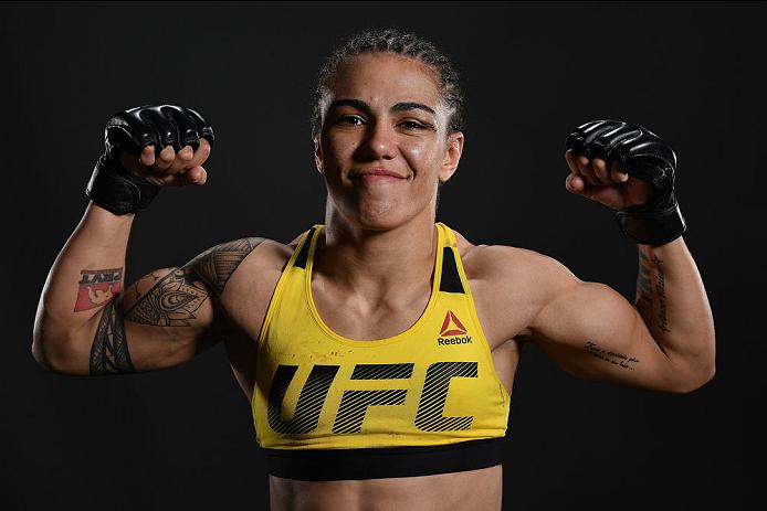 Jessica Andrade poses after her victory over Joanna Calderwood