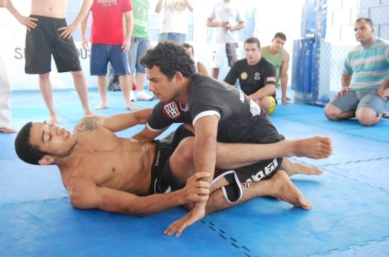 Jose Aldo training jiu-jitsu with Marcio Pontes in Manaus (Photo credit: Marcio Pontes Facebook)