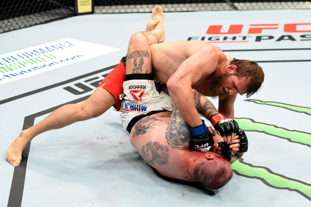 ROTTERDAM, NETHERLANDS - SEPTEMBER 02: (L-R) Abdul-Kerim Edilov of Russia punches Bojan Mihajlovic of Serbia in their light heavyweight bout during the UFC Fight Night event at the Rotterdam Ahoy on September 2, 2017 in Rotterdam, Netherlands. (Photo by Josh Hedges/Zuffa LLC)