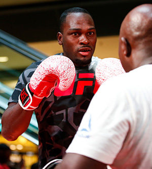 Middleweight contender Derek Brunson practices during the Open Workouts at the Vila Olimpia Mall for the UFC Fight Night Sao Paulo on October 25, 2017 in Sao Paulo, Brazil. (Photo by Alexandre Schneider/Zuffa LLC)