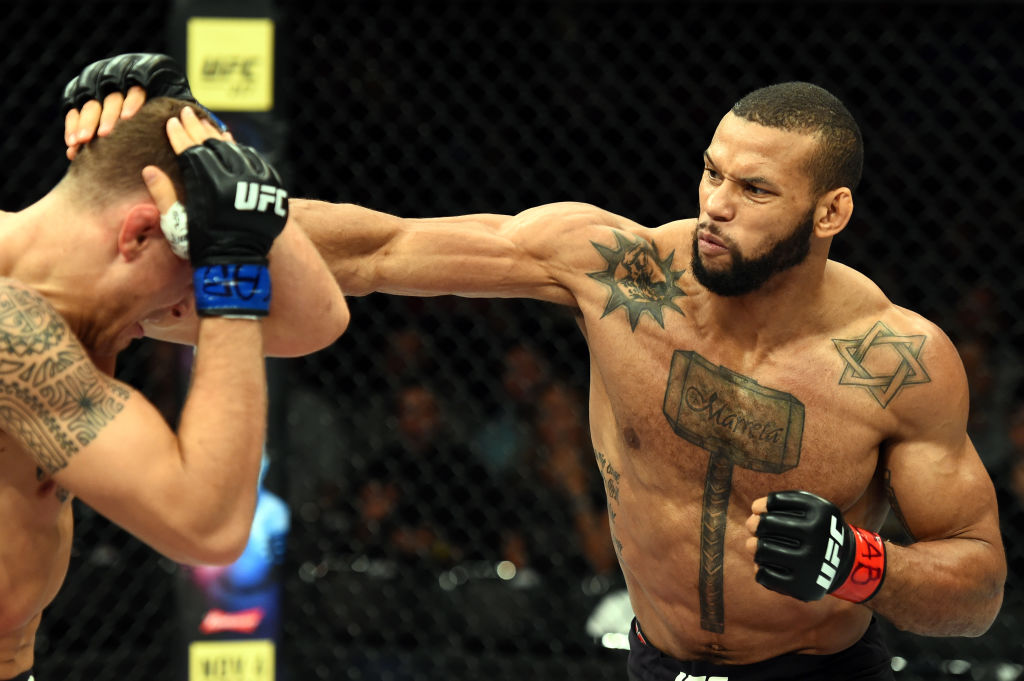 <a href='../fighter/Thiago-Santos'><a href='../fighter/Thiago-Santos'>Thiago Santos</a></a> of Brazil punches <a href='../fighter/jack-hermansson'><a href='../fighter/jack-hermansson'>Jack Hermansson</a></a> of Sweden in their middleweight bout during the UFC Fight Night event inside the Ibirapuera Gymnasium on October 28, 2017 in Sao Paulo, Brazil. (Photo by Josh Hedges/Zuffa LLC)“ align=“center“/>Brazilian banger Thiago Santos made it three consecutive knockouts, halting Jack Hermansson in the first round of their middleweight bout.</p><p>Santos’ power was evident from the start, and while he scored most of his points in sporadic flurries, at the end of the round he jarr<a href=