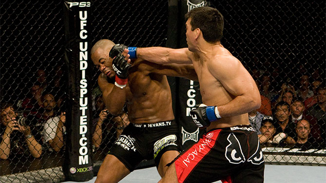 Rashad Evans en route to his first UFC ttile when he defeated Evans at UFC 98