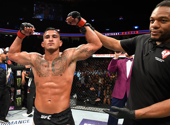 <a href='../fighter/Anthony-Pettis'>Anthony Pettis</a> returns to the Octagon on Nov. 18 to face <a href='../fighter/Dustin-Poirier'>Dustin Poirier</a> in a lightweight matchup“ align=“center“/><br /><strong>Dustin Poirier vs. Anthony Pettis</strong><p>WEC alums headline the organization’s first visit to the Hampton Roads area of Virginia as these two veterans look to keep pace in the always moving, always competitive lightweight division.</p><p>Following a two-fight drop to featherweight, Pettis returned to the division he once ruled July with a unanimous decision win over <a href=
