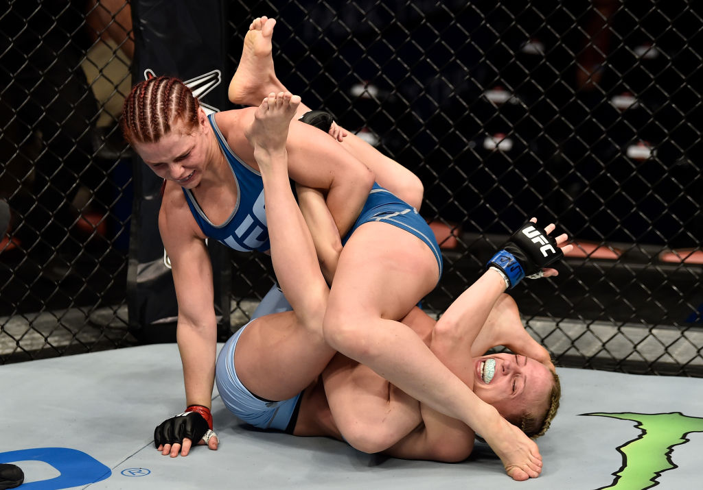(L-R) Gillian Robertson of Canada secures an arm bar submission against Emily Whitmire in their women's flyweight bout during the TUF Finale event inside Park Theater on December 01, 2017 in Las Vegas, Nevada. (Photo by Jeff Bottari/Zuffa LLC/Zuffa LLC)