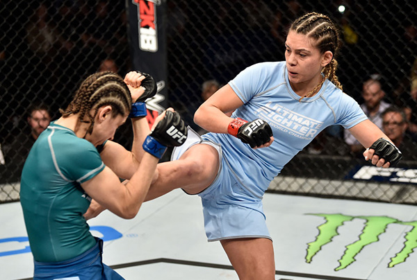 (R-L) Nicco Montano kicks Roxanne Modaferri during their bout during the TUF Finale event inside Park Theater on December 01, 2017 in Las Vegas, Nevada. (Photo by Jeff Bottari/Zuffa LLC)