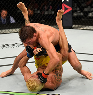 Darren Elkins lands a punch to the head of <a href='../fighter/Godofredo-Pepey'><a href='../fighter/Godofredo-Castro'>Godofredo Pepey</a></a> during the <a href='../event/UFC-Silva-vs-Irvin'>UFC Fight Night </a>on July 23, 2016 in Chicago, Illinois. (Photo by Josh Hedges/Zuffa LLC)“ align=“right“/> behind me and everything is just clicking well and I’m firing on all cylinders. I’m improving my game and having fun doing it. That makes a big difference too.”</p><p>Dodging Indiana winters doesn’t hurt either, and as Elkins and his wife and kids continue to soak in the sun rays in Sacramento, there is no question that the 33-year-old made the right call to begin working with the squad founded by <a href=