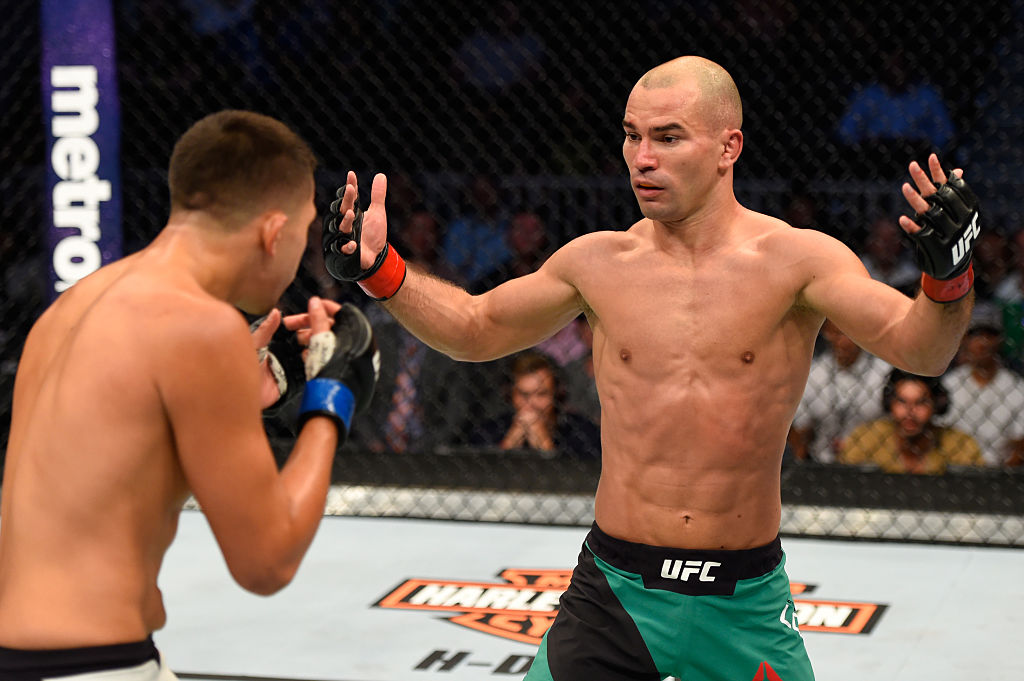 Lobov fights Chris Avila during UFC 202 in Las Vegas, NV. (Photo by Josh Hedges/Zuffa LLC)