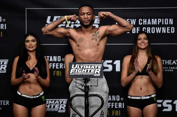 LAS VEGAS, NV - NOVEMBER 30: Terrion Ware poses on the scale during the TUF Finale weigh-in inside Park Theater on November 30, 2017 in Las Vegas, Nevada. (Photo by Jeff Bottari/Zuffa LLC/Zuffa LLC via Getty Images)