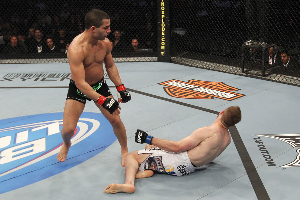 Makdessi v Watson (Photo by Al Bello/Zuffa LLC)