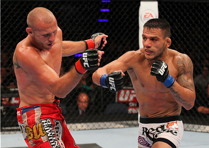 Cerrone vs do Anjos in 2013 (Photo by Ed Mulholland/Zuffa LLC)