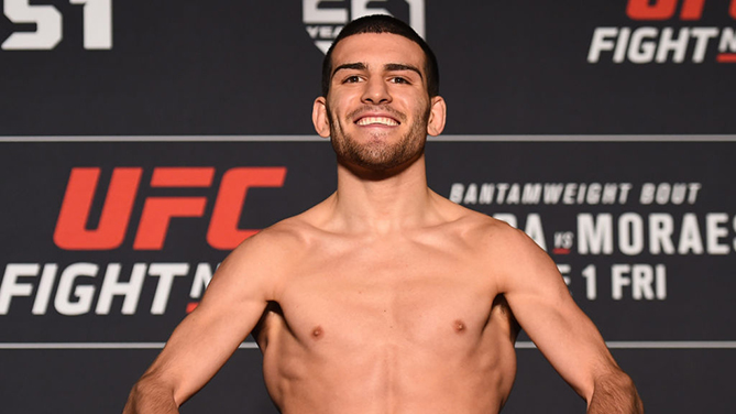 UTICA, NY - MAY 31: <a href='../fighter/Jose-Torres'>Jose Torres</a> poses on the scale during the UFC weigh-in at the DoubleTree Hotel on May 31, 2018 in Utica, New York. (Photo by Josh Hedges/Zuffa LLC/Zuffa LLC via Getty Images)“ align=“center“/>There aren’t many fighters that make their promotional debut in the Octagon riding a 32-fight win streak.<p>But Jose Torres will Friday night in Utica.</p><p>At the age of 25, All-American wrestler Torres has impressed by becoming a two-division champion for the Titan FC promotion on his way to a 7-0 professional record. “Shorty” Torres joins the Fight Night Utica card on just 10 days’ notice after <a href=