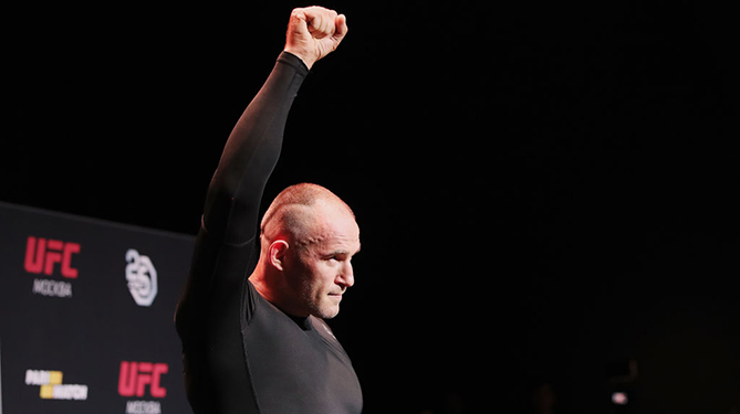 MOSCOW, RUSSIA - SEPTEMBER 12: Aleksei Oleinik holds an open workout for fans and media during UFC Fight Night open workout at Cition Hall on September 12, 2018 in Moscow, Russia. (Photo by Oleg Nikishin/Zuffa LLC/Zuffa LLC)