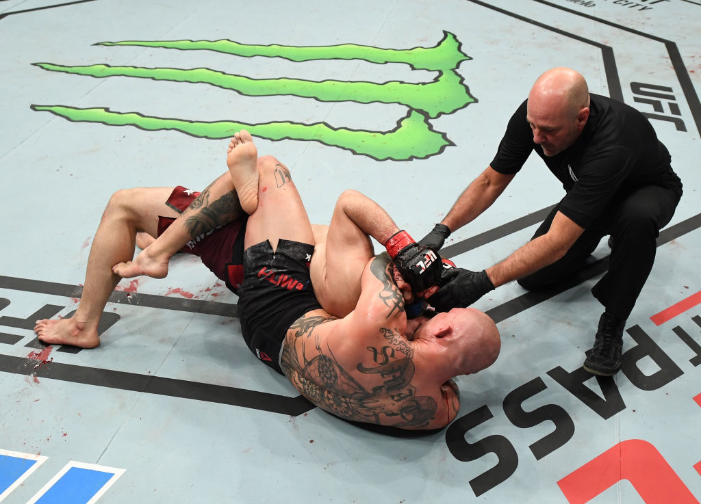 MONCTON, NB - OCTOBER 27: (R-L) <a href='../fighter/Anthony-Smith'>Anthony Smith</a> secures a rear choke submission against <a href='../fighter/Volkan-Oezdemir'>Volkan Oezdemir</a> of Switzerland in their light heavyweight bout during the <a href='../event/UFC-Silva-vs-Irvin'>UFC Fight Night </a>event inside Avenir Centre on October 27, 2018 in Moncton, New Brunswick, Canada. (Photo by Jeff Bottari/Zuffa LLC/Zuffa LLC via Getty Images)“ align=“center““/>Saturday’s UFC Moncton event is in the books, and now that the dust has settled in Canada, it’s time to go to the scorecard to see who the big winners were at Avenir Arena.</div><p class=