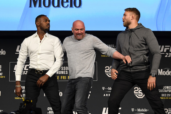 NEW YORK, NEW YORK - NOVEMBER 02: (L-R) Opponents <a href='../fighter/Jon-Jones'>Jon Jones</a> and <a href='../fighter/Alexander-Gustafsson'>Alexander Gustafsson</a> of Sweden face off during the UFC 232 press conference inside Hulu Theater at Madison Square Garden on November 2, 2018 in New York, New York. (Photo by Jeff Bottari/Zuffa LLC via Getty Images)“ align=“center“/>Prior to Friday’s ceremonial weigh-ins in New York City, the four combatants set to headline this year’s final Pay-Per-View took to the stage at Madison Square Garden to set the table for their twin title clashes at UFC 232.</div><p class=