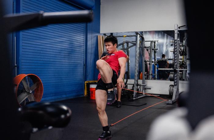 Zhang Weili trains at Fight Ready MMA in Scottsdale, Arizona on October 4, 2021. (Photo by Zac Pacleb)